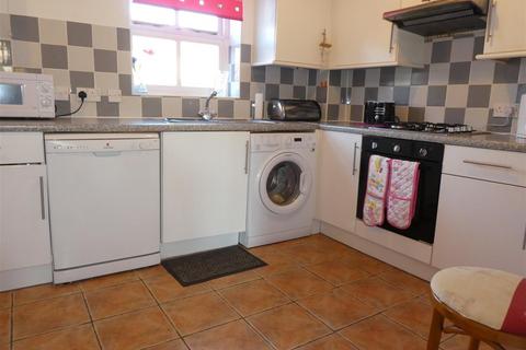 71 Pasture Close, Swindon, SN2 2UJ