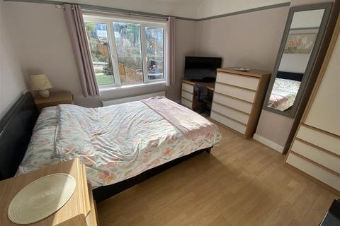 80 Bowood Road, Swindon, SN1 4LR