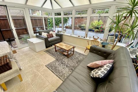 29 Bankside, Swindon, SN1 4JZ