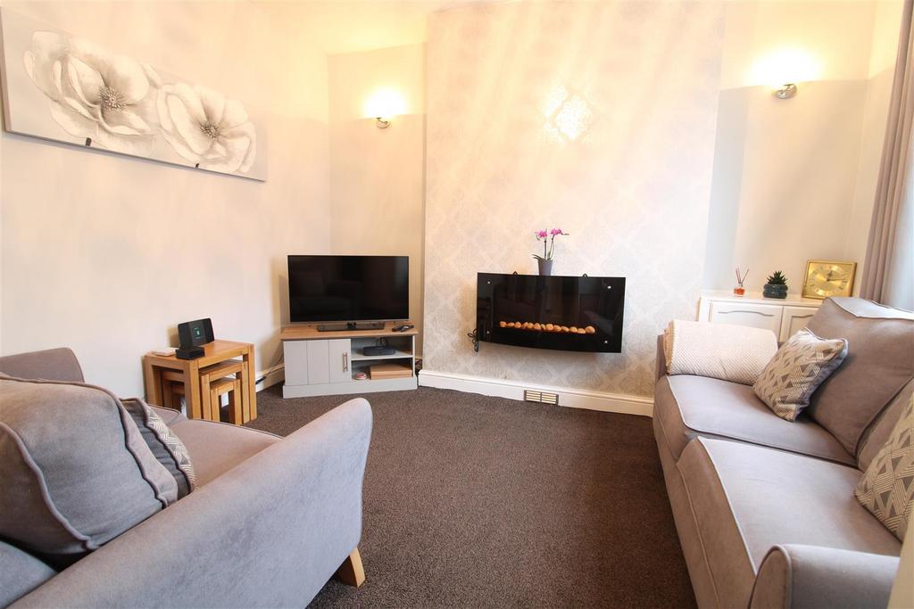 Rosebery Street, Darlington 2 bed terraced house for sale £77,750