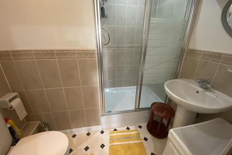 155 Brunel Crescent, Swindon, SN2 1FE