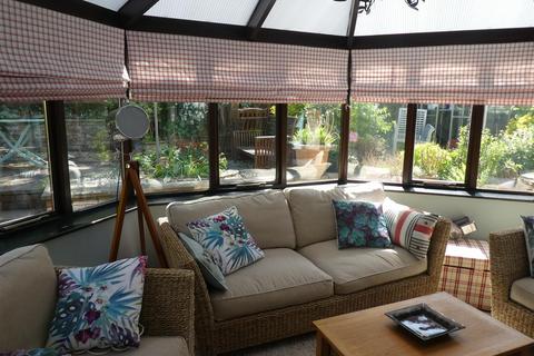 10 Anise Close, Swindon, SN2 2SQ