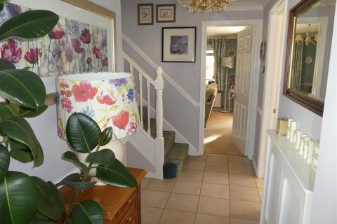 10 Anise Close, Swindon, SN2 2SQ