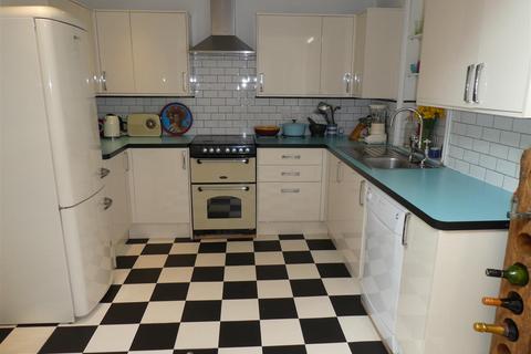 12 Lethbridge Road, Swindon, SN1 4BY