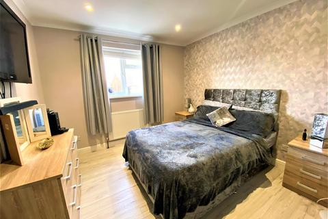 28 Wagtail Close, Swindon, SN3 5BL
