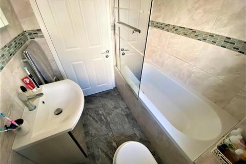 28 Wagtail Close, Swindon, SN3 5BL