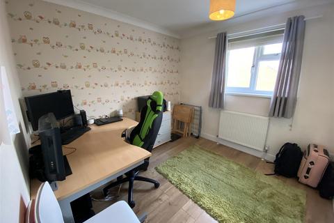 28 Wagtail Close, Swindon, SN3 5BL