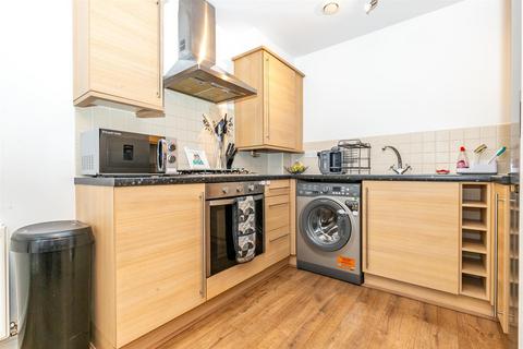 Apartment 13, 7 Pineacre Close, West Timperley, Altrincham, WA14 5YE