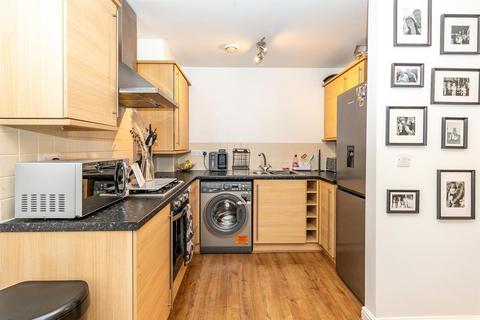 Apartment 13, 7 Pineacre Close, West Timperley, Altrincham, WA14 5YE
