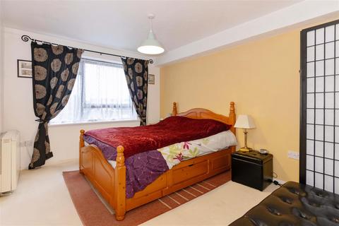 1 bedroom flat for sale, Penhill Road, Lancing