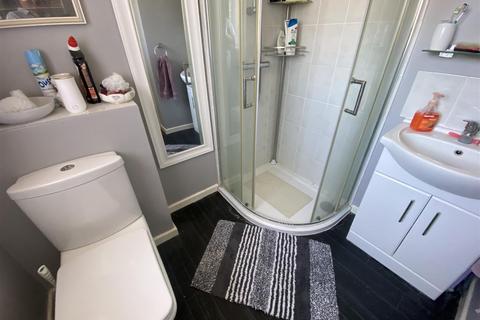 27 Bellver, Toothill, Swindon, SN5 8JU