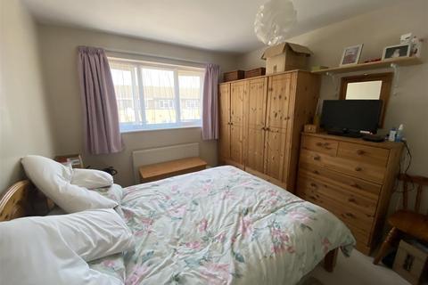27 Bellver, Toothill, Swindon, SN5 8JU