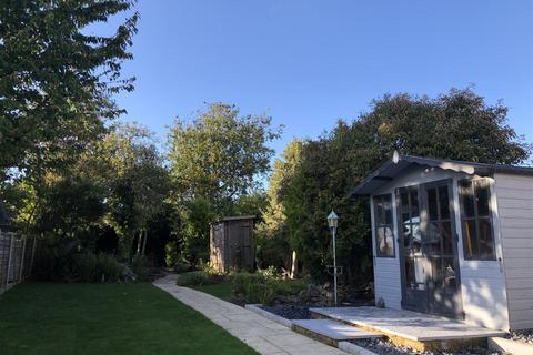118 Croft Road, Swindon, SN1 4DT