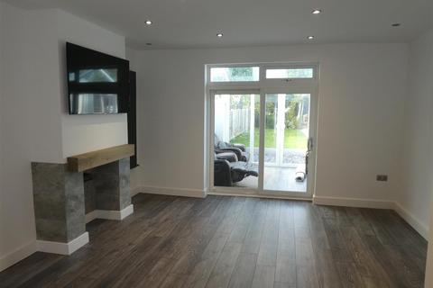 118 Croft Road, Swindon, SN1 4DT