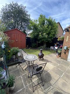 53 Kestrel Drive, Swindon, SN3 5DP