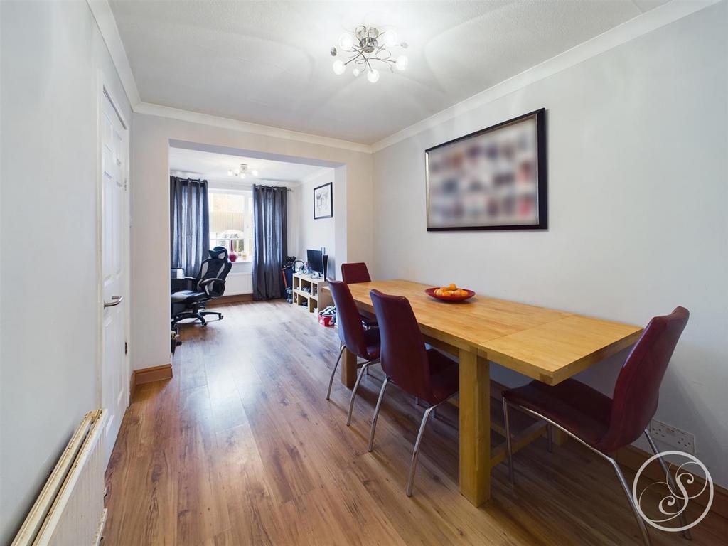 Lumby Close, Pudsey 3 bed semidetached house for sale £240,000