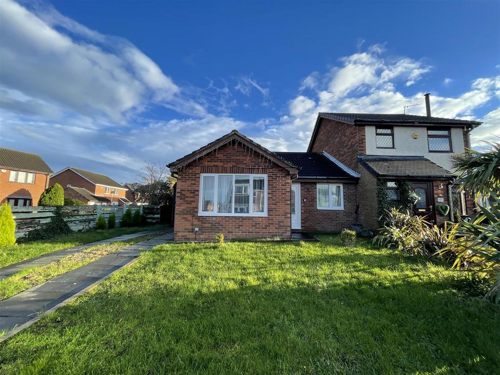 Carlton Close, Ouston, Chester Le Street 3 bed bungalow for sale £155,000
