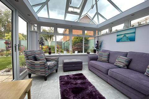 8 Ash Close, Swindon, SN5 5DF