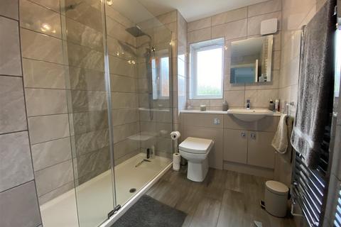 8 Ash Close, Swindon, SN5 5DF