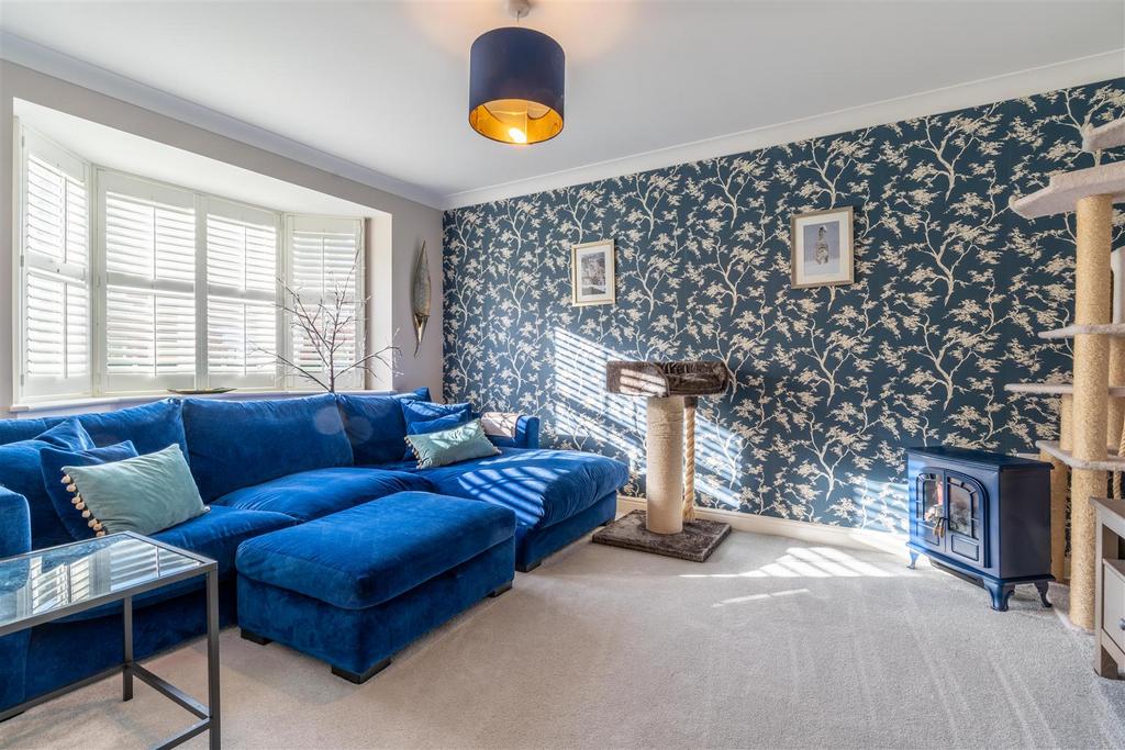 Snug/ Dining Room