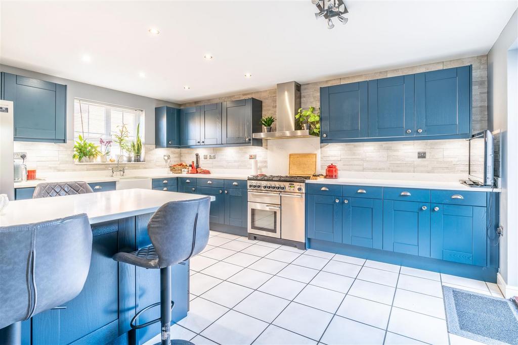 Luxury Fully Fitted Kitchen