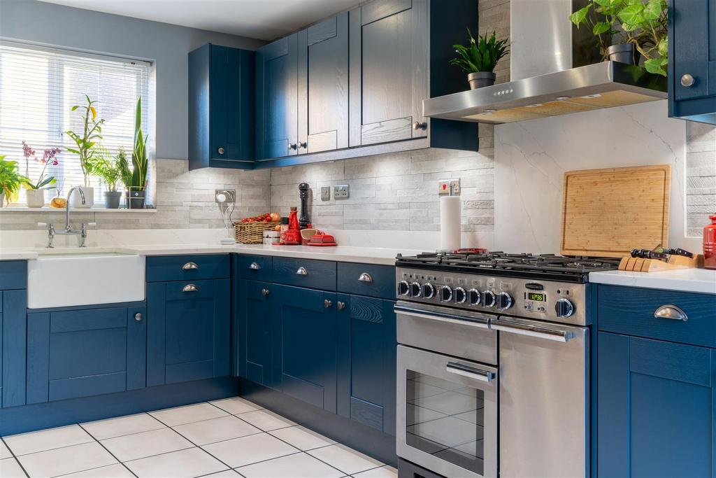 Luxury Fully Fitted Kitchen