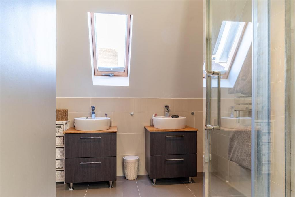 Ensuite Shower Room