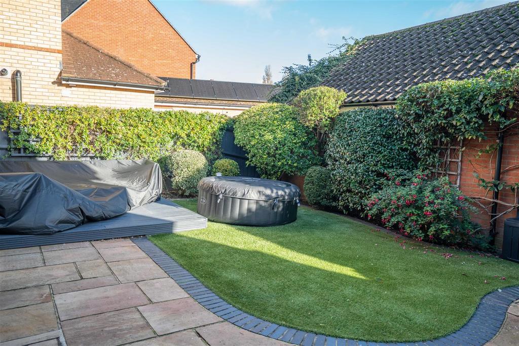 Easy Maintenance Rear Garden