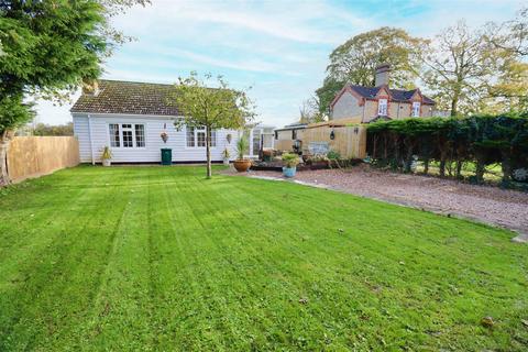 2 bedroom detached bungalow for sale, Mumby Road, Huttoft, Alford