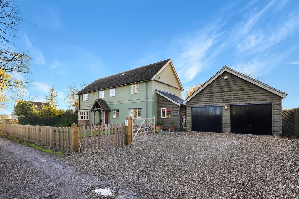 Gainsford End, Toppesfield, Halstead, CO9 4 bed detached house for sale