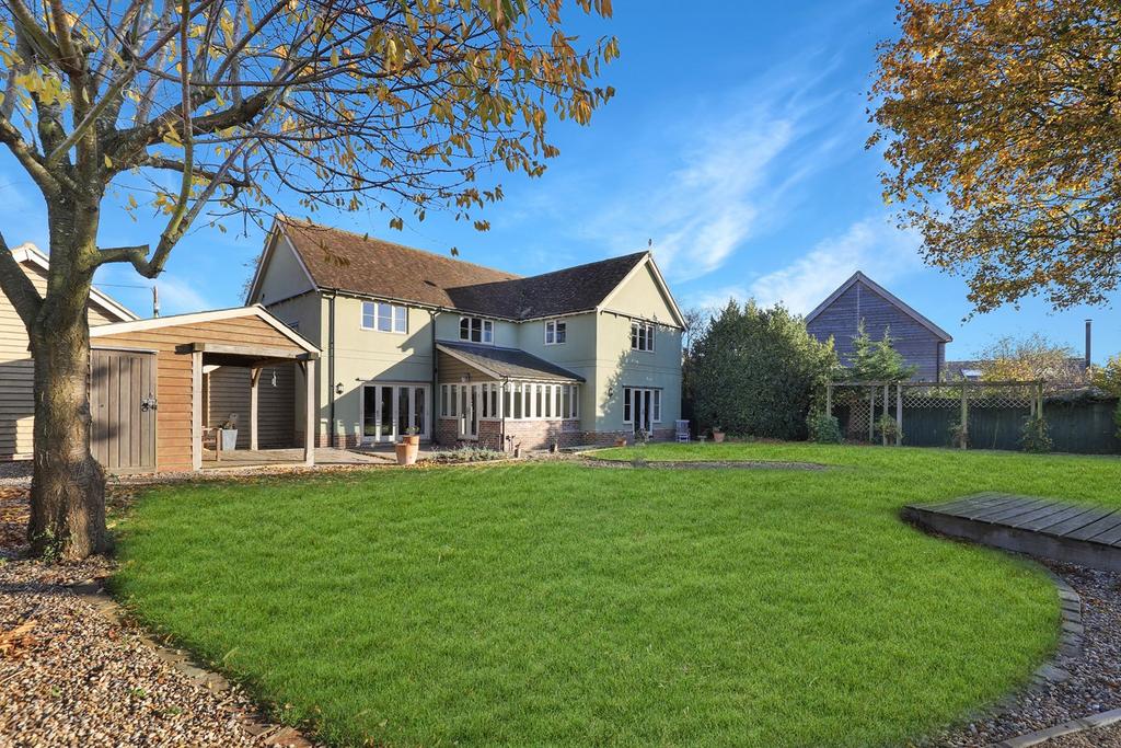 Gainsford End, Toppesfield, Halstead, CO9 4 bed detached house for sale