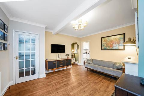 47 Normanton Park, London, E4 6HE