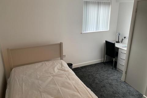 5 bedroom terraced house to rent, Terry Road, Coventry