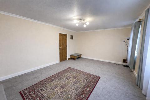 2 bedroom apartment to rent, Croydon Road, Wallington SM6