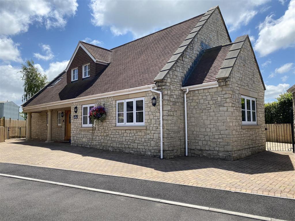 Millbatch Close, Meare, Glastonbury 6 bed detached house to rent £