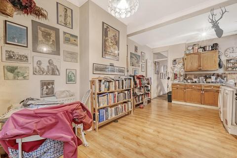 2 Cyprus Street, London, E2 0NN