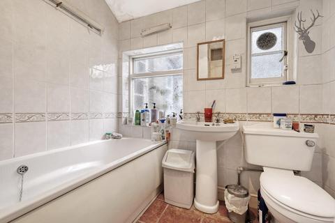 2 Cyprus Street, London, E2 0NN