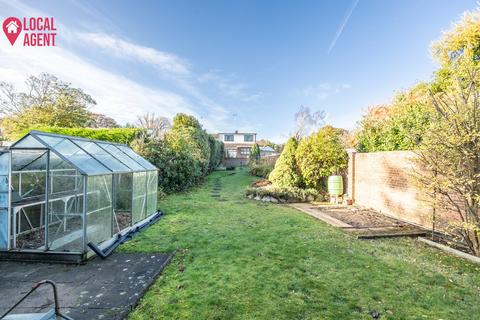 72 Squires Way, Dartford, DA2 7NW