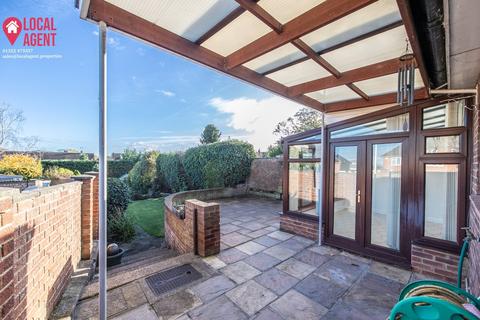 72 Squires Way, Dartford, DA2 7NW