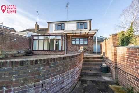 72 Squires Way, Dartford, DA2 7NW