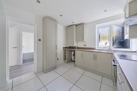 37 South Terrace, Surbiton, KT6 6HT