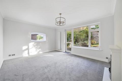37 South Terrace, Surbiton, KT6 6HT
