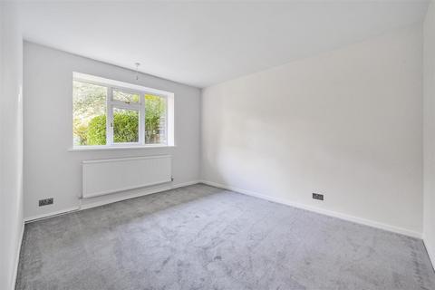 37 South Terrace, Surbiton, KT6 6HT