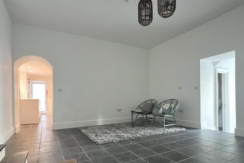 1, Manorville Fosketh Hill, Westward Ho, Bideford, EX39 1UL