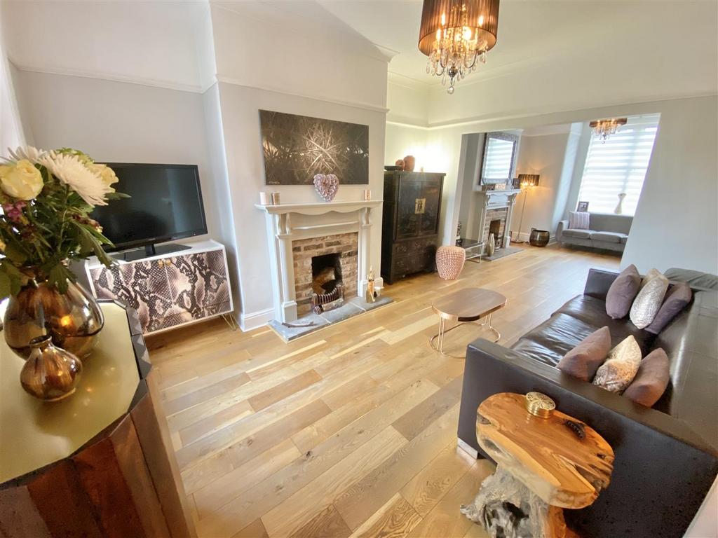 Lacey Avenue, Wilmslow 3 bed terraced house for sale £370,000