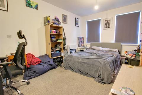 1 bedroom apartment for sale - Mallard Close, Beverley