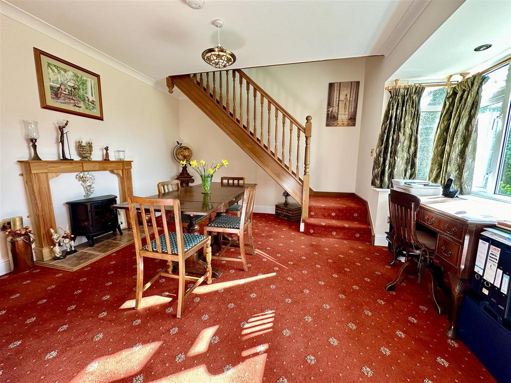 Dining room.JPEG
