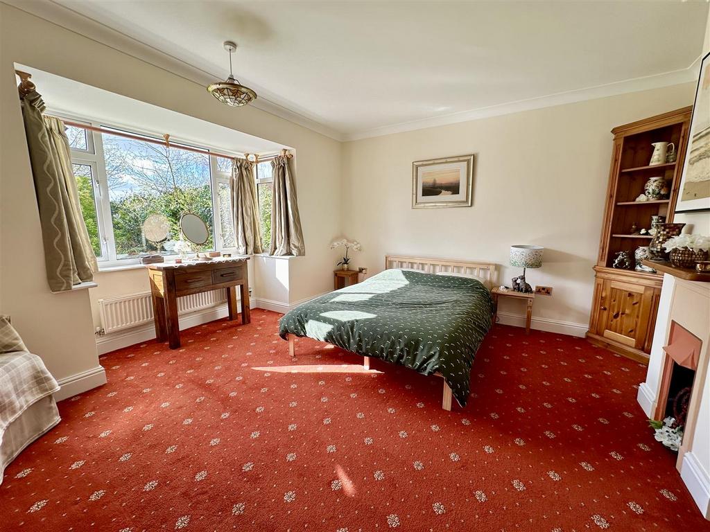 Bedroom one.JPEG
