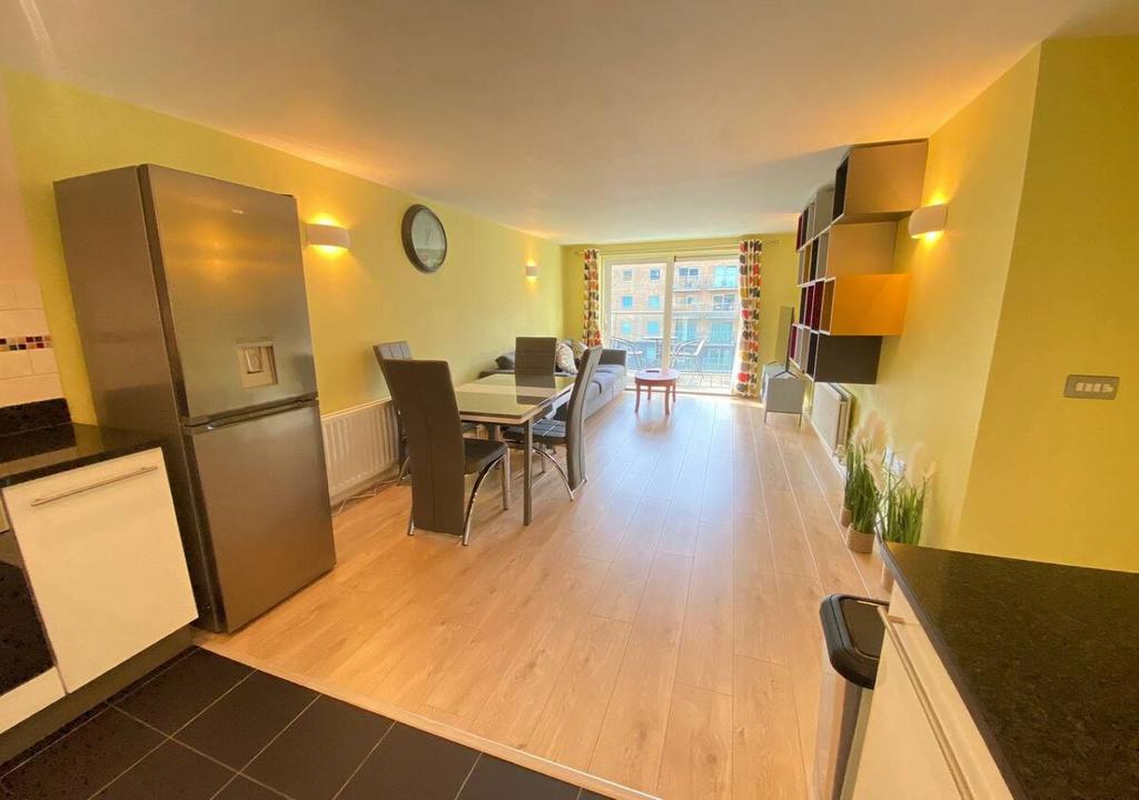 Argyll Road, London, se18 2 bed flat to rent £2,900 pcm (£669 pw)