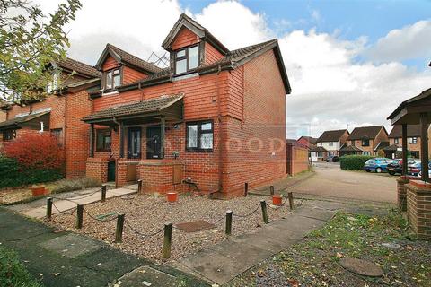 undefined, Sharpness Close, Hayes